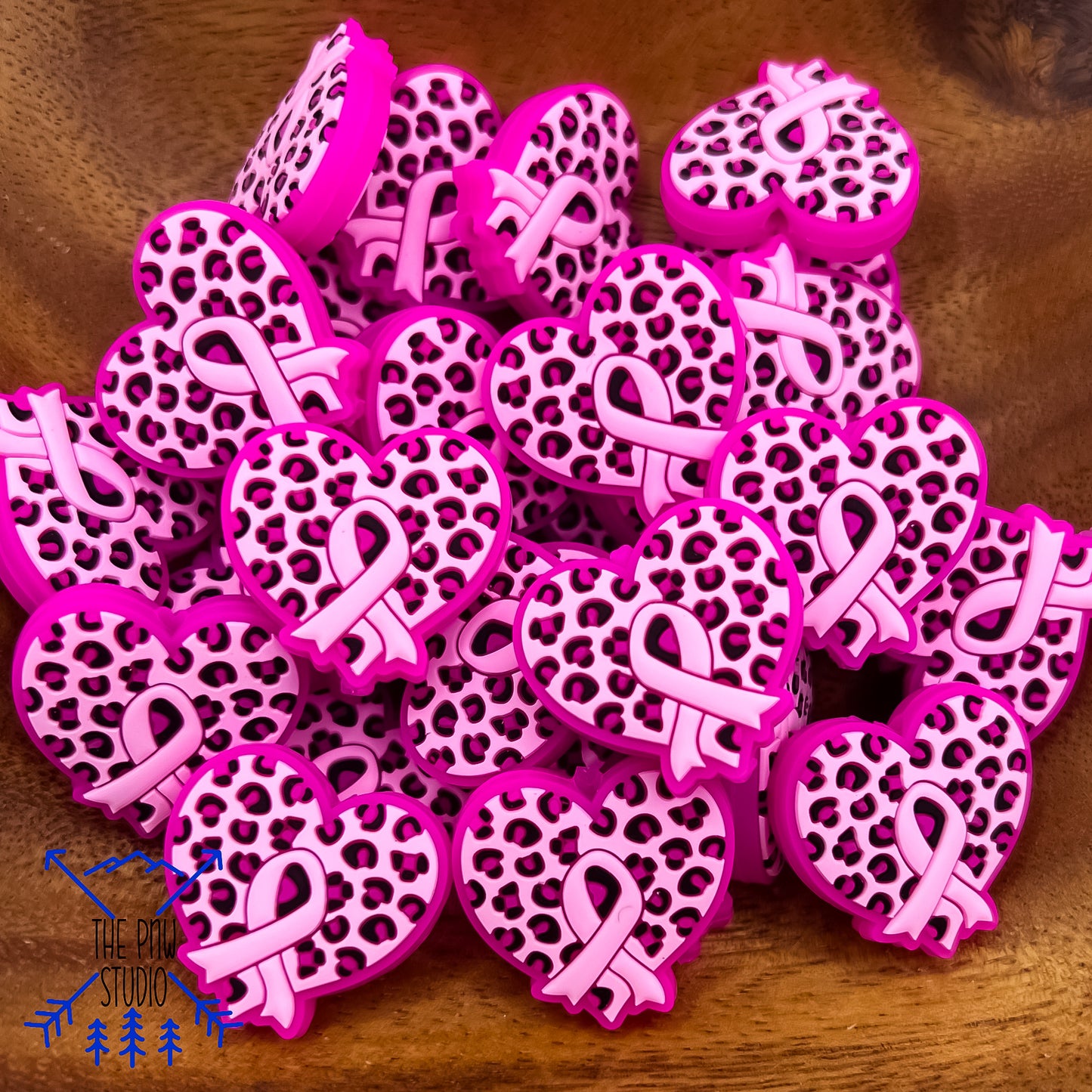 Cancer awareness animal print heart focal