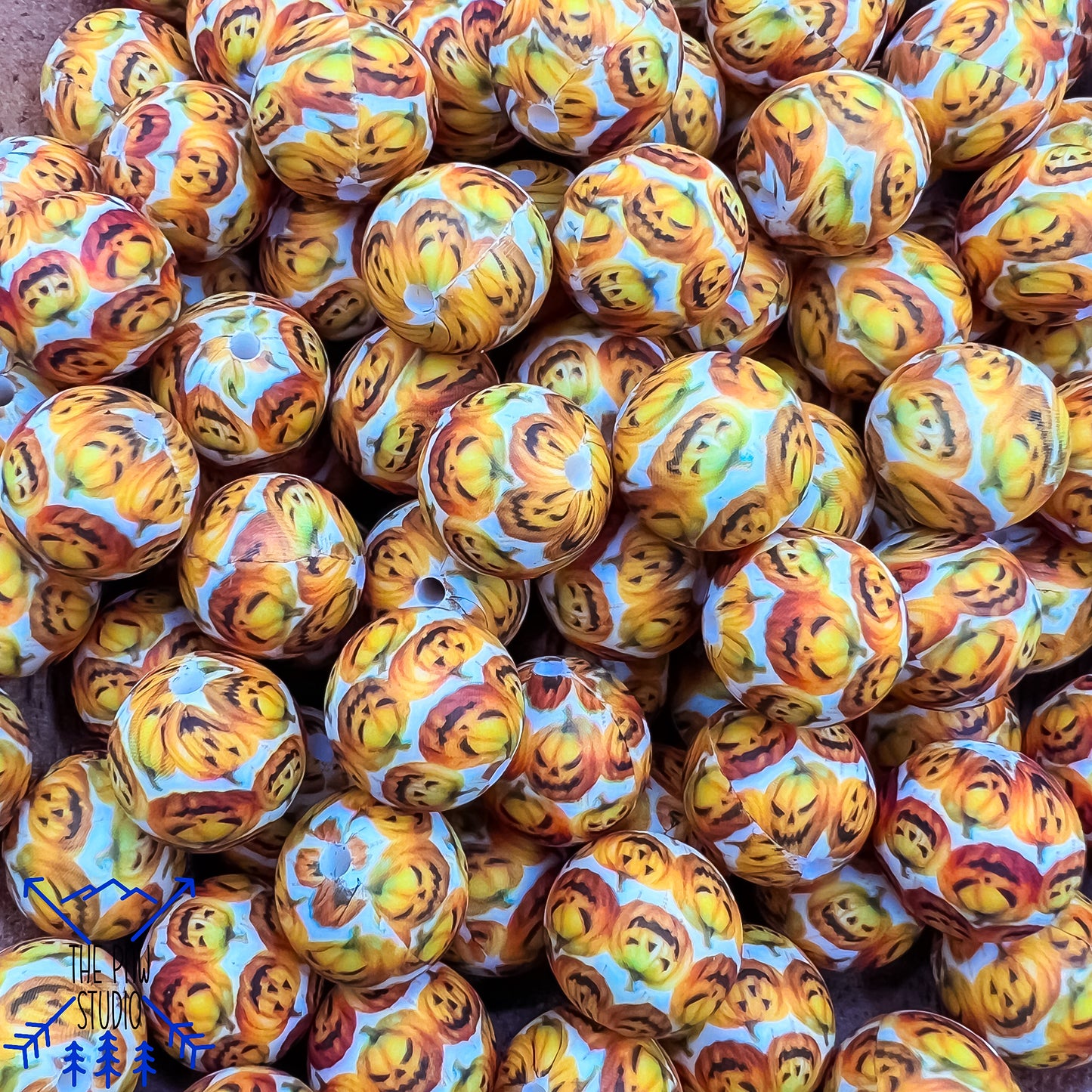15mm spooky orange pumpkin print bead