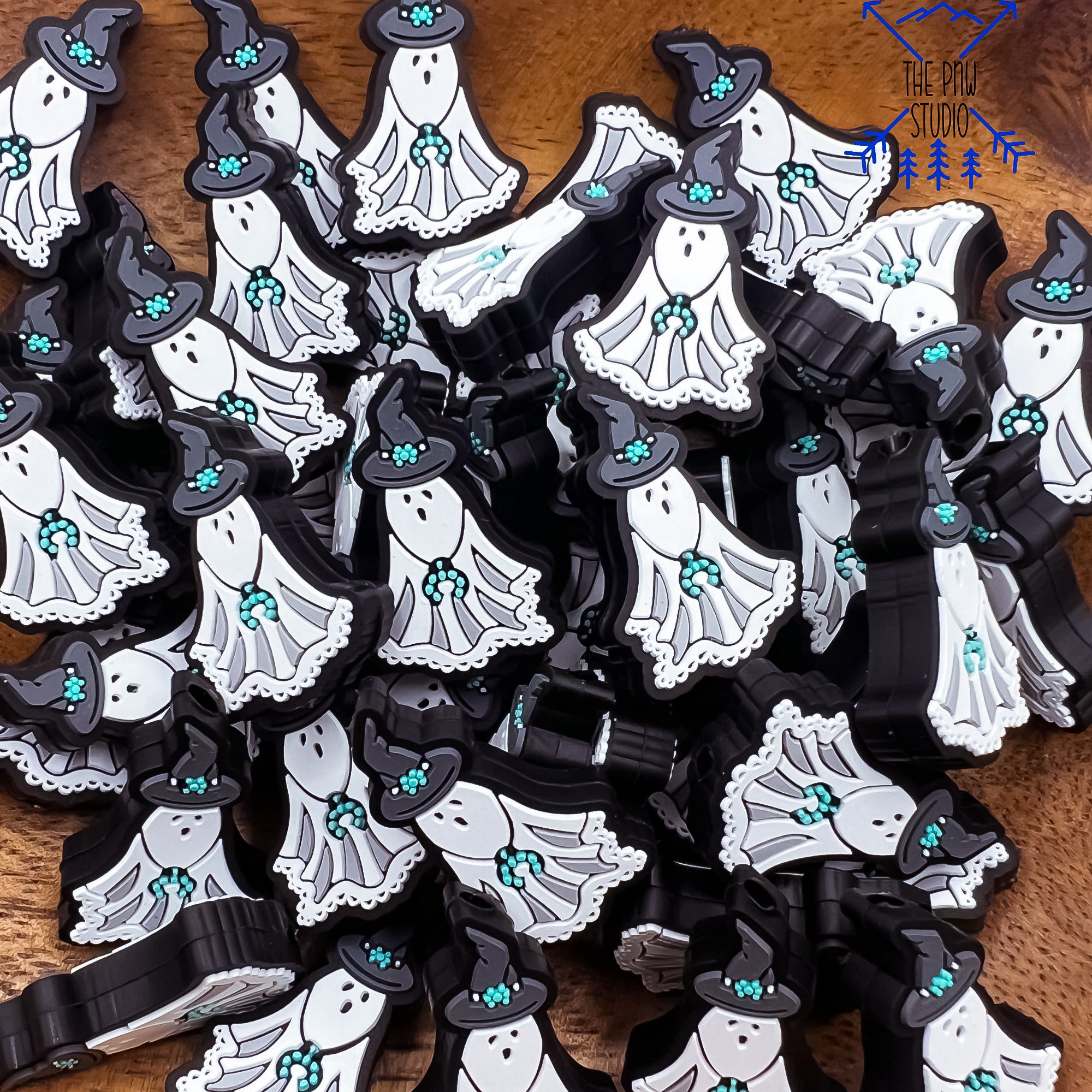 Turquoise ghost focal β ThePNWstudio